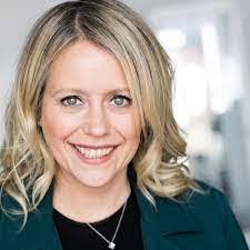 Sherry Whyte's Instagram, Twitter & Facebook