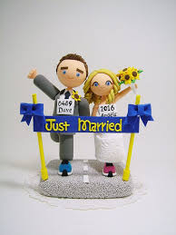 Marathon Runners Theme Custom Wedding Cake Topper By Clayphory Romantic Wedding Cake Wedding Cake Toppers Wedding Gifts For Groom