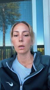 Kim Hazlett's Instagram, Twitter & Facebook