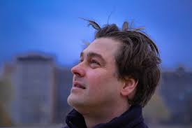 Peter var en af Danmarks største realitystjerner. I dag lever han for sig  selv