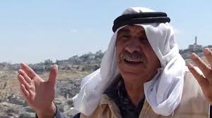 The Barrier and 'dislocated' communities: the case of Surkhi Qunbar