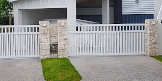 From wooden or metal driveway gates, different gate materials offer you the flexibility to choose your tampa driveway gate and customize. Hand Crafted Decorative Sliding Driveway Gates By Sanctum Screens