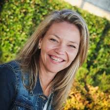 Sara Jane Cantwell (@MrsSJC02)