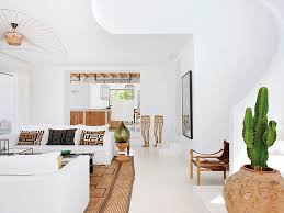 Sredizemnomorskij Dizajn Vzglyad Iz Ibicy Foto Idei Dizajn Mediterranean Home Decor Luxury Mediterranean Homes Mediterranean Interior Design