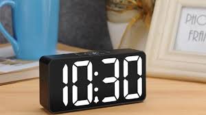 Users also point out that the light isn't overly bright. Best Alarm Clocks Of 2021 Cnn Underscored