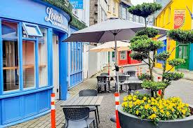 We're still waiting for leonas opponent in next match. Leona S Kinsale Chamber Of Tourism Business