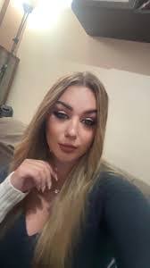 Sheila Costa's Instagram, Twitter & Facebook