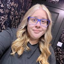 Did anyone at the Hanover colony place in Plymouth by Walmart find a wallet 