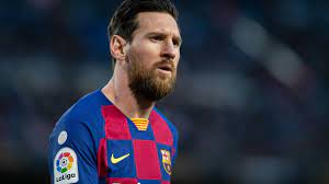 Déjà libre de discuter et de s'engager avec n'importe quel club depuis le 1er janvier 2021, lionel messi n'est désormais. Mercato Mercato Barcelone Un Nouveau Salaire Colossal Propose A Lionel Messi