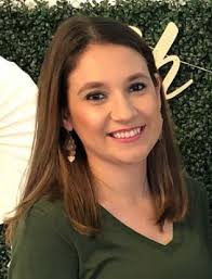 Elizabeth Cisneros's Instagram, Twitter & Facebook