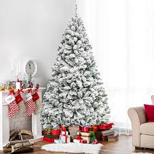 Let's try this creative ideas if you're planning a snow party, look at the gallery bellow if you find amazing fake snow ideas. Beautiful Ideas To Deck Up Your Frosted Christmas Tree