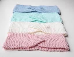 It is basically a narrow strip connected at both ends to form a ring to fit the baby's head. Pdf Wool Baby Winter Headband Knitting Pattern Toddler Etsy