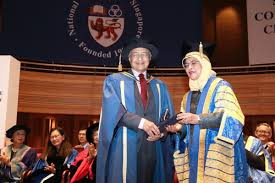 Mahathir bin mohamad was born on december 20, 1925: Nus Confers Honorary Degree On Prime Minister Of Malaysia Yab Tun Dr Mahathir Mohamad