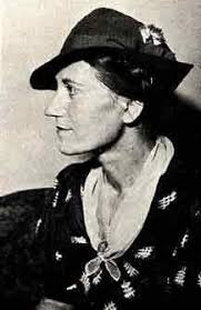 RAYMOND WEINSTEIN (born Apr-25-1941, 81 years old) United States of  America.** Raymond Allen Weinstein, born in New York City, was an IM (1961)  who had a very short chess career. He was