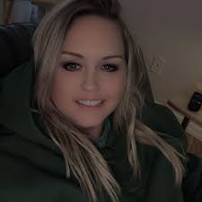 Should I cover all potato leaves with dirt?