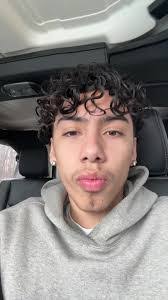 Steven Messier's Instagram, Twitter & Facebook