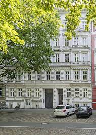 Sehr begehrt und aufgrund ihrer zentralen lage eher hochpreisig, während mietwohnungen in berlin wedding sehr erschwinglich sind. Grimmstrasse 23 Wohnungen Immobilien Kaufen In Berlin Kreuzberg