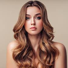 Honey brown highlights give your color a multidimensional effect. Honey Brown Hair Is The Sweetest Trend Of 2020 L Oreal Paris