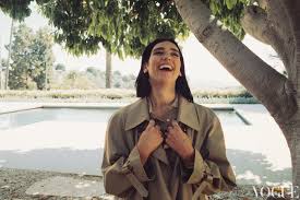 By submitting my information, i agree to receive personalized updates and marketing messages about dua lipa based on my. Vogue èˆ‡dua Lipa å°è«‡ å¥¹è·Ÿvogueè«‡èµ·æˆåå¾Œçš„æ•…äº‹ Vogue Hong Kong