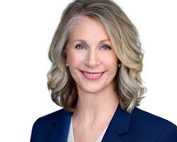 Abbie Sheffield, Director at DIRECTV was in to "go pro" with her headshots!  We had a blast and she knocked it out of the park. She said these kind  words in an