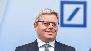 Und als länderchef für das gesamt­ geschäft des deutsche bank konzerns im großherzogtum Die Deutsche Bank Baut Ihren Vorstand Radikal Um