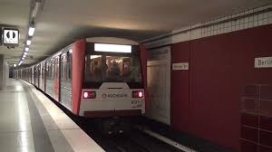 S bahn u bahn hamburg. U Bahn Hamburg Dt3e Und Dt4 Zuge Im Bahnhof Berliner Tor 1080p Youtube