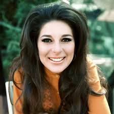 This teenage girl showed up to a Bluegrass jam with her banjo and blew  everyone away. yt/dblaness