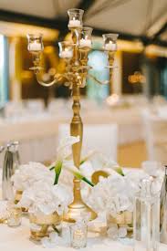 Real Wedding Pure Love In Gold Und Weiss Hochzeit Auf Einem Schloss Bei Munchen Tisch Dekoration Hochzeit Tischdekoration Hochzeit Hochzeit Tischdekorartion