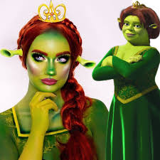 BOO!! 👀 I have so much content for this look I couldn't decide which video  I liked best so have this one too! Not sure who invented this transition if  anyone knows