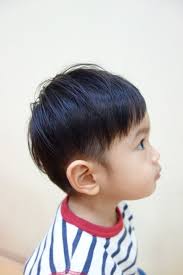 短すぎない ツーブロック 可愛らしさたっぷり こども専門の美容室 チョッキンズ 2歳 男の子 髪型 ボーイズヘアカット こども 髪型