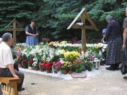 Mormântul părintelui arsenie boca, silvasu de sus, hunedoara, romania. Arsenie Boca Face Minuni Pentru Cei Care Ajung La Mormantul SÄƒu DupÄƒ Ce Venim Aici ParcÄƒ ZburÄƒm