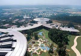 Universiti teknologi petronas (utp) was established on 10 january 1997 and is a leading private university in malaysia. Partneruniversitaten