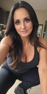 Simple woman seeking connection near Minneapolis