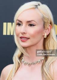 Side Hustlers (TV Series 2024– )