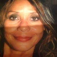 Freida Dean's Instagram, Twitter & Facebook