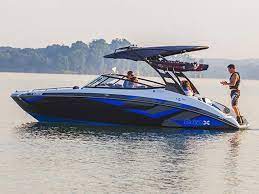 31 Boats N Hoes Ideas In 2021 Wakeboard Boats Cool Boats Ski Boats