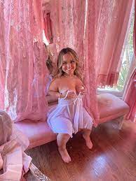 emmalia on X: let me fulfill your funsized fantasies 😏💖  t.co4lZ6yLIsnC  X