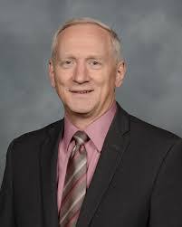 Linda Longacre's Instagram, Twitter & Facebook