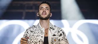 Querréis canciones que os identifiquen y encajen a la perfección en el instante en que vayan a sonar, ya sea durante la ceremonia, la entrada al banquete la música para la boda las 100 canciones que no pueden faltar en vuestra boda de ritmos lentos y movidos, estas 100 canciones son un éxito. Nochevieja 2020 Las Canciones Que No Deben Faltar En Tu Playlist Musica Los40