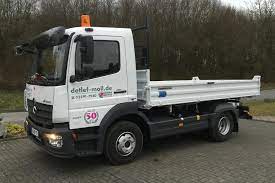 Hier finden sie uns direkt vor ort. Lkw 7 49 T Kipper Dreiseitenkipper Mieten Autovermietung Detlef Moll