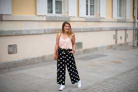 Rose' a pois pantalon femme sur yoox. Pantalon Large Et Petit Pois Elofancy Blog Mode Tendance