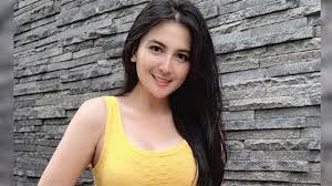 The latest tweets from @pemer1bangsa Pesona Dianna Dee Wanita Pemersatu Bangsa Saingan Tante Ernie Foto Tempo Co