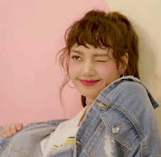 Beauty Cute Lisa Blackpink For Moonshot Photoshoot Model Selebritas Black Pink Kecantikan
