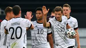 Die offizielle aufstellung bei der em 2021 aufstellung deutschland: Dfb Team Siegt Gegen Lettland Der Star Ist Die Aufstellung Sport Sz De