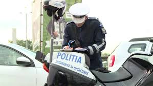 Permis suspendat 30 zile, intentat actiune, restituit permis pe aceasta perioada, pierdut proces salut, am si eu permisul suspendat pe o perioada de 90 zile pentru viteza. 11 Soferi Au Ramas Fara Permis Dupa Ce Au Condus Cu Viteza Pe A1 A2 Si A3 Un Bucurestean A Fost Prins Cu 208 Km H Stirileprotv Ro