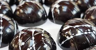 Pin By Bakelikeapro On L Amour Du Chocolat Yummy Food Chocolate My Recipes