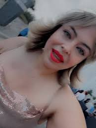 We were Shakira-ready!!! I had been waiting for this concert since last  year, and it got canceled twice, but last night was the best night ever!!!  I cried, I danced, I sang my heart out, everything ...