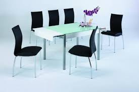 Si tu cocina es un poco más amplia y puedes poner una mesa, elige unas sillas de cocina modernas o unos bancos. Mesa Y Sillas De Cocina Modernas Espaciohogar Com