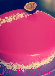 Entremet Mangue Passion Et Son Glacage Miroir Avec Ou Sans Thermomix Melie Melo En Cuisine Glacage Miroir Delicieux Desserts Glacage Miroir Recette