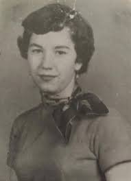 Elizabeth Mink's Instagram, Twitter & Facebook